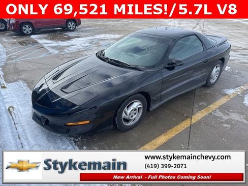 Used 1994 Pontiac Firebird Coupe image 2