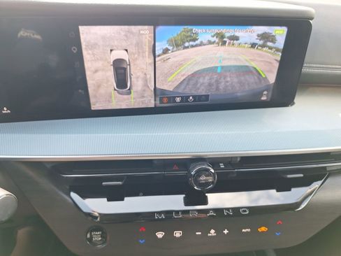 Used 2025 Nissan Murano SL AWD/4WD image 19