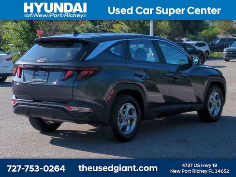 Certified 2023 Hyundai Tucson SE FWD image 5