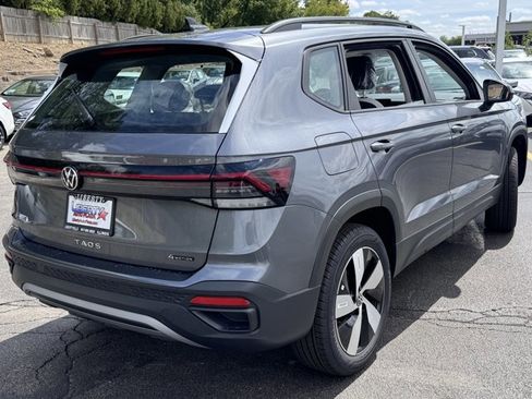 New 2025 Volkswagen Taos S image 21