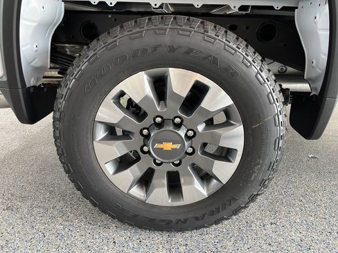 New 2026 Chevrolet Silverado 2500 Custom w/ Custom Value Package AWD/4WD image 28