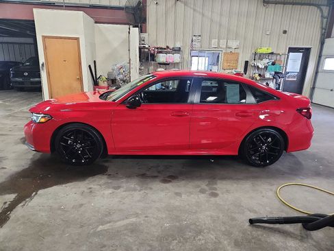 Used 2025 Honda Civic Sport image 7