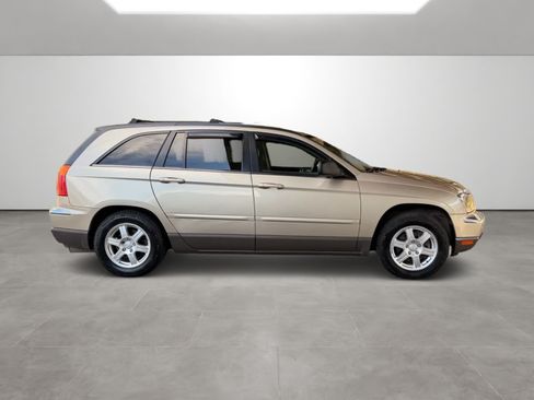 Used 2006 Chrysler Pacifica Touring AWD/4WD image 5