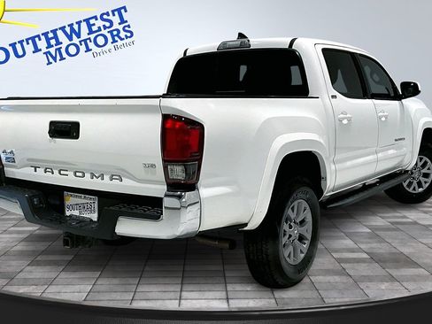 Used 2019 Toyota Tacoma SR5 image 6