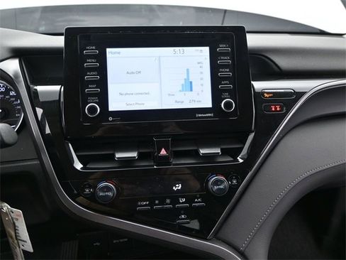 Used 2024 Toyota Camry LE image 8