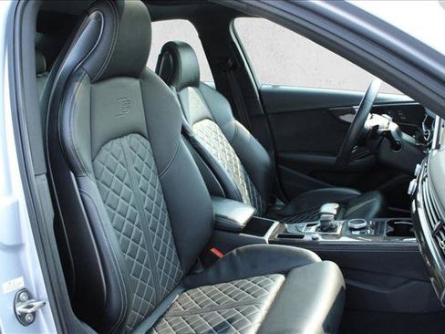Used 2019 Audi S4 Premium Plus AWD/4WD image 30
