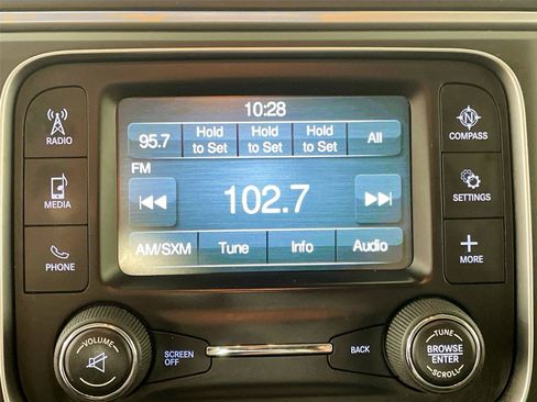 Used 2019 RAM 1500 Classic SLT AWD/4WD image 7