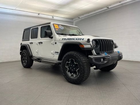 Used 2021 Jeep Wrangler Unlimited Rubicon 4xe w/ Safety Group AWD/4WD image 4