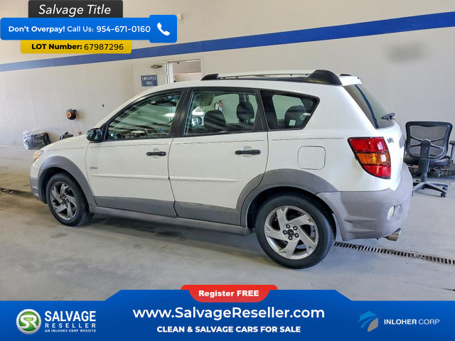 Used 2004 Pontiac Vibe w/ Moon And Tunes Value Package FWD image 3