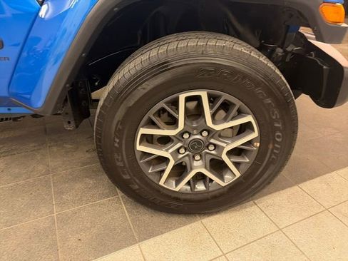 Certified 2025 Jeep Wrangler Sahara image 52