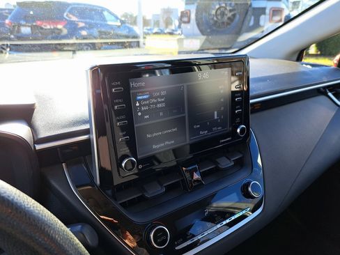 Certified 2021 Toyota Corolla LE image 16