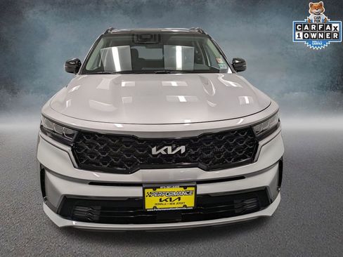 Certified 2022 Kia Sorento SX AWD/4WD image 2