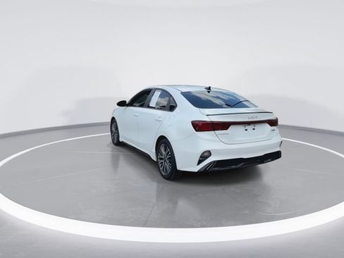 Used 2022 Kia Forte GT-Line FWD image 9
