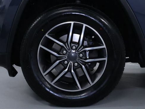 Used 2020 Jeep Grand Cherokee Limited image 40