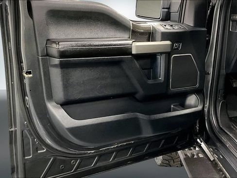 Used 2018 Ford F150 Raptor w/ Equipment Group 802A Luxury AWD/4WD image 18