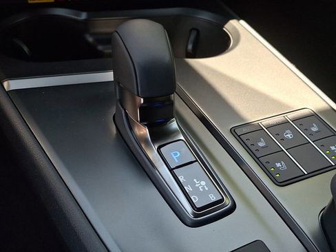 New 2026 Lexus UX 300h AWD image 9