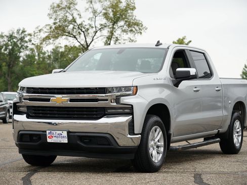 Used 2019 Chevrolet Silverado 1500 LT w/ All-Star Edition image 8