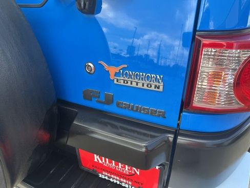 Used 2008 Toyota FJ Cruiser 4WD image 10