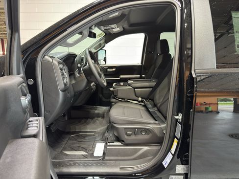 New 2026 Chevrolet Silverado 2500 Custom w/ Custom Value Package AWD/4WD image 14