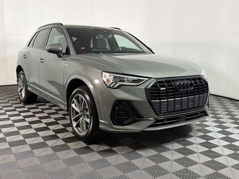 Certified 2025 Audi Q3 2.0T Premium w/ Convenience Package AWD/4WD image 19
