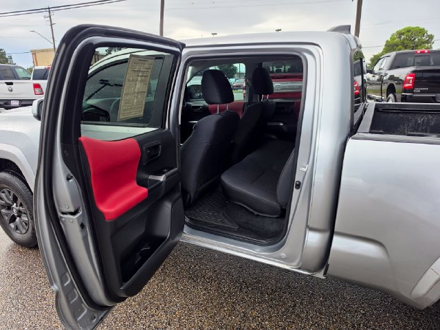 Used 2023 Toyota Tacoma SR5 AWD/4WD image 15