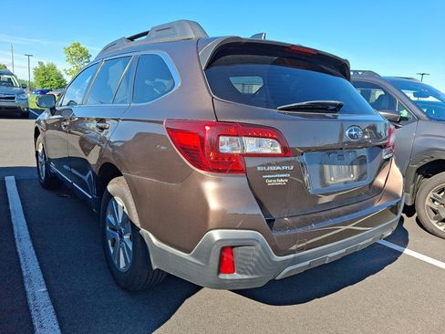 Used 2019 Subaru Outback 2.5i Premium AWD/4WD image 4