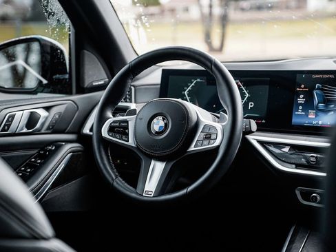 Used 2024 BMW X5 xDrive40i w/ M Sport Package image 13