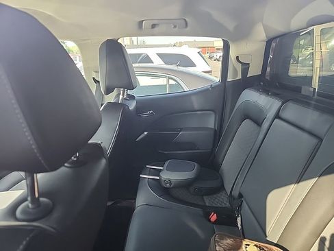 Used 2018 Chevrolet Colorado Z71 AWD/4WD image 10