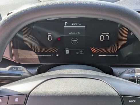 Used 2025 Kia K4 FWD image 23