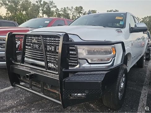 Used 2022 RAM 2500 Laramie AWD/4WD image 1