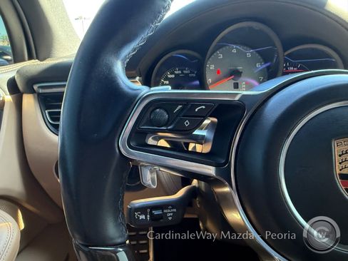 Used 2020 Porsche Macan S image 29