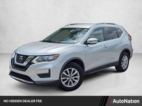 Used 2018 Nissan Rogue SV FWD image 1