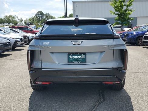Used 2024 Cadillac Lyriq Tech AWD/4WD image 5