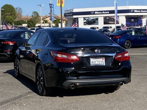 Used 2018 Nissan Altima 2.5 SV image 4