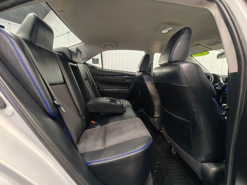 Used 2017 Toyota Corolla SE FWD image 26