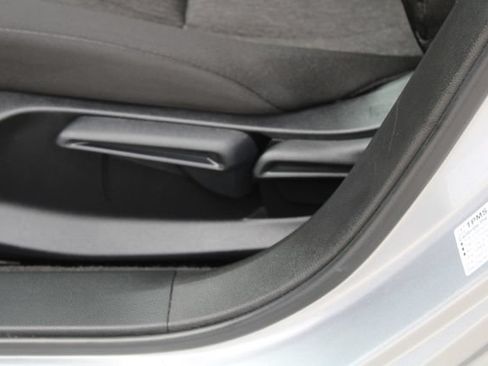 Used 2025 Honda Accord LX image 32