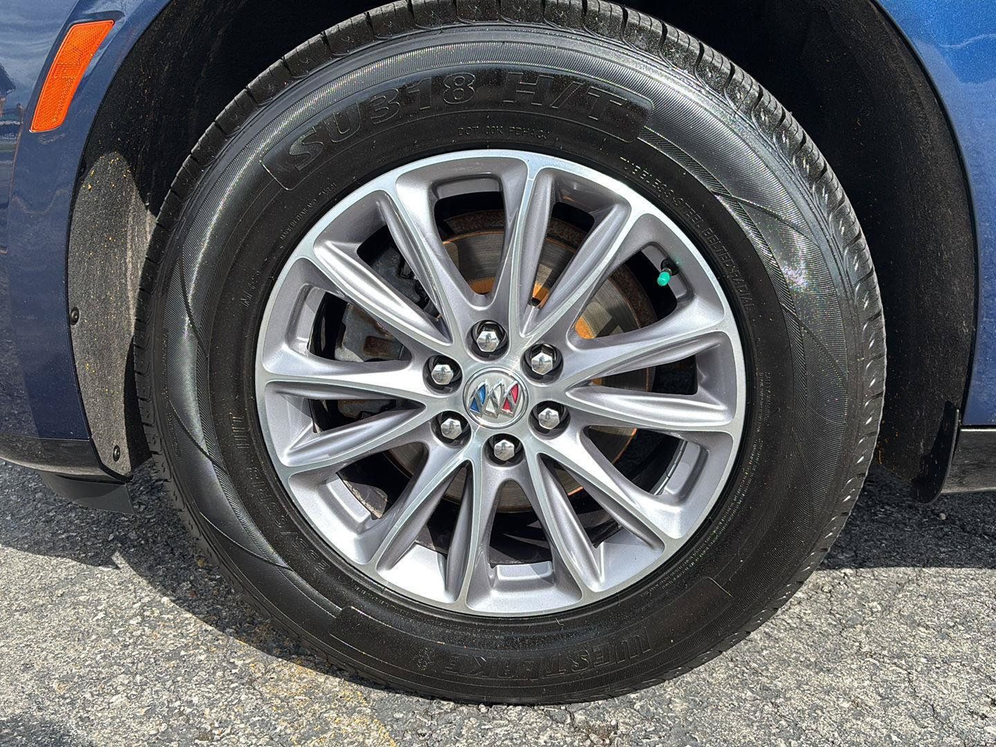 Used 2024 Buick Enclave Essence w/ LPO, Floor Liner Package AWD/4WD image 7