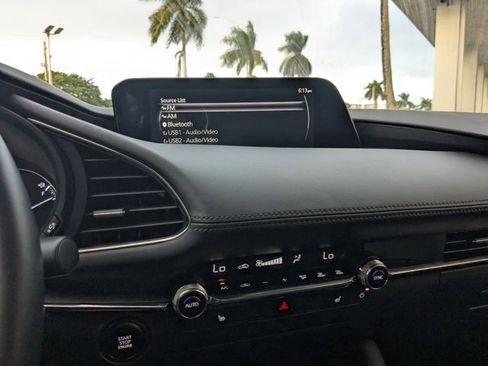 Used 2025 MAZDA MAZDA3 s image 19