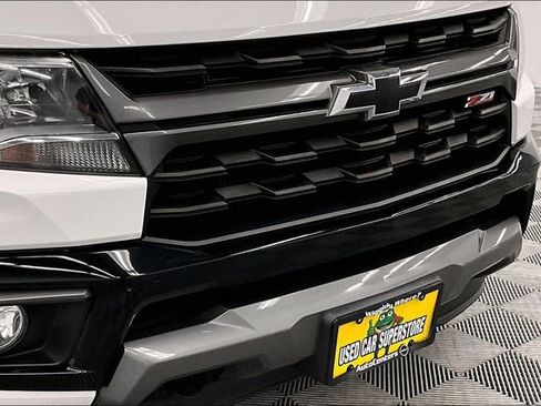 Used 2022 Chevrolet Colorado Z71 w/ Safety Package AWD/4WD image 33