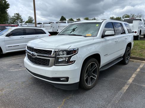 Used 2018 Chevrolet Tahoe LT RWD image 3