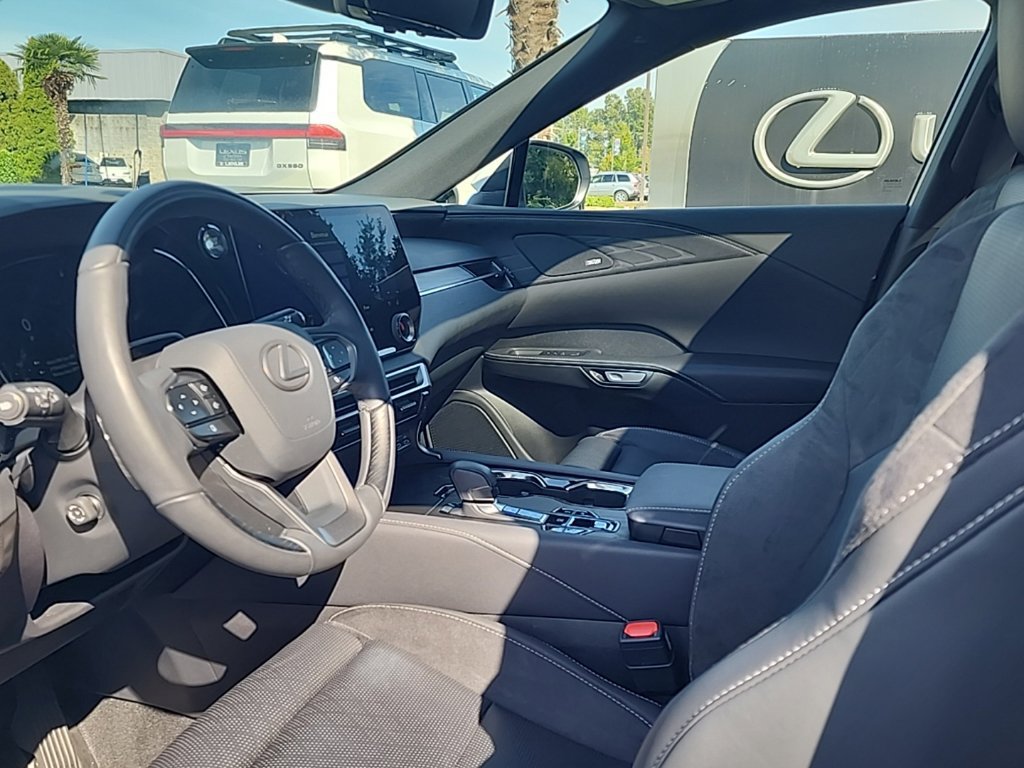 Certified 2025 Lexus RX 350 AWD w/ Convenience Package image 11