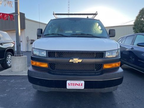 Used 2022 Chevrolet Express 2500 w/ Driver Convenience Package image 15