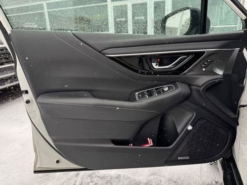 Used 2023 Subaru Outback Limited image 12