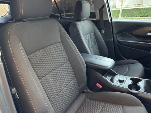 Used 2020 GMC Terrain SLE w/ Elevation Edition image 19