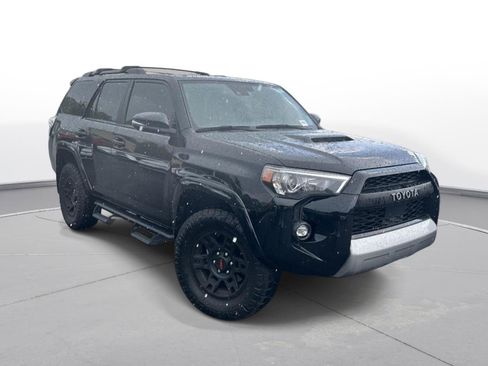 Used 2024 Toyota 4Runner TRD Off-Road Premium w/ Moonroof Package AWD/4WD image 4