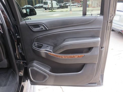 Used 2016 Chevrolet Suburban LTZ AWD/4WD image 32