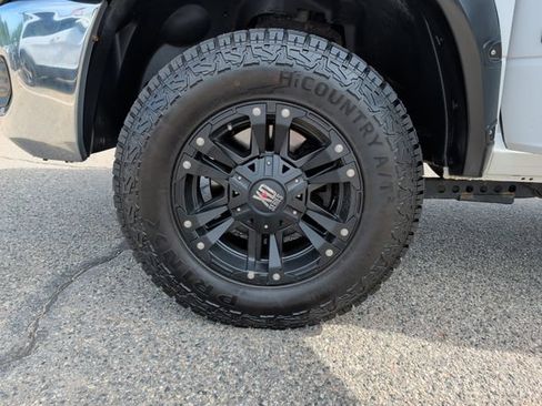 Used 2020 RAM 2500 Tradesman w/ Chrome Appearance Group AWD/4WD image 25