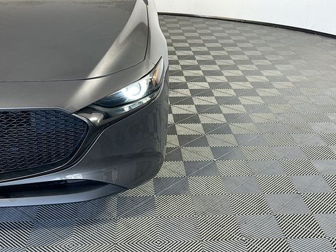 Used 2021 MAZDA MAZDA3 s FWD image 9