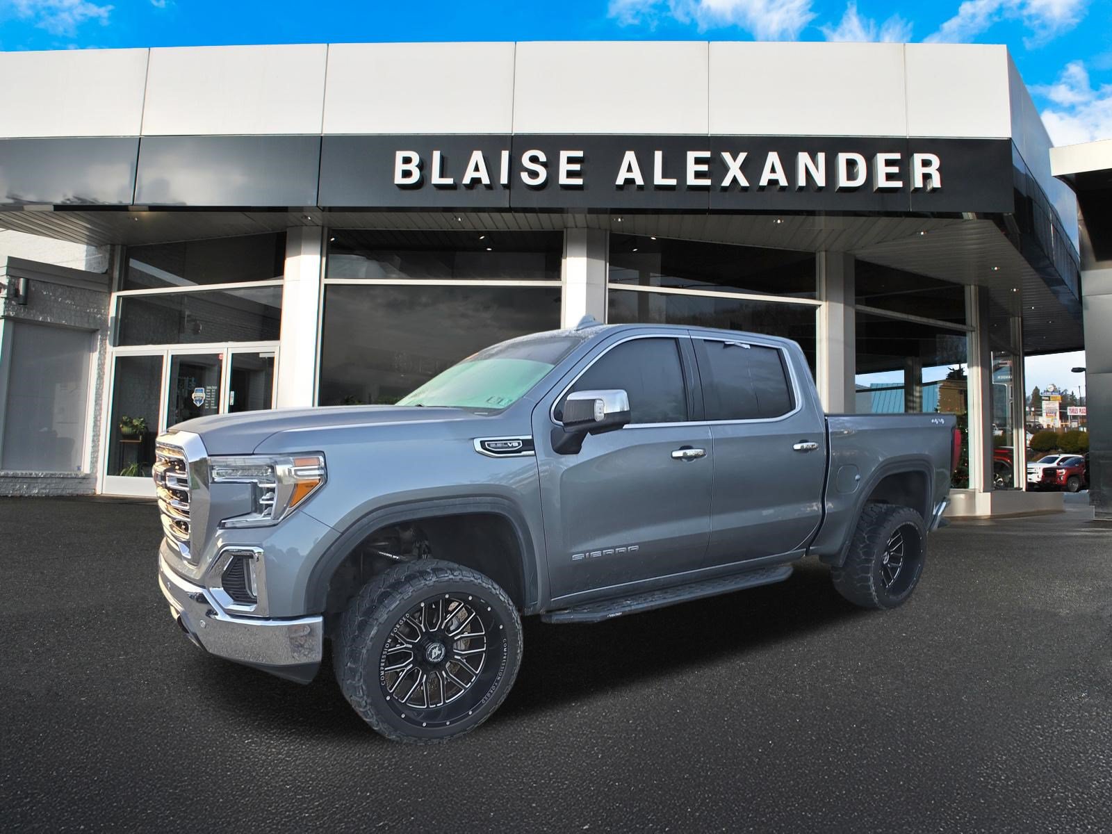 Used 2019 GMC Sierra 1500 SLT w/ SLT Premium Plus Package AWD/4WD image 8