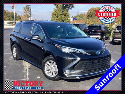 Used 2024 Toyota Sienna XLE